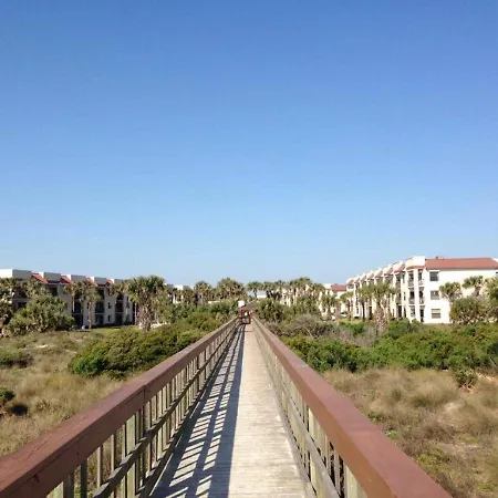 Ocean Village Club N15